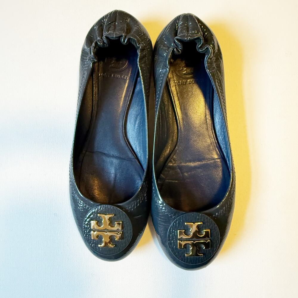 Tory Burch Reva Dark Green Leather Ballet Flats Gold Medallion Women's Size 8